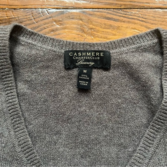 Charter Club Women's 100% Cashmere Brown V-Neck Sweater size M‎ - Picture 3 of 11